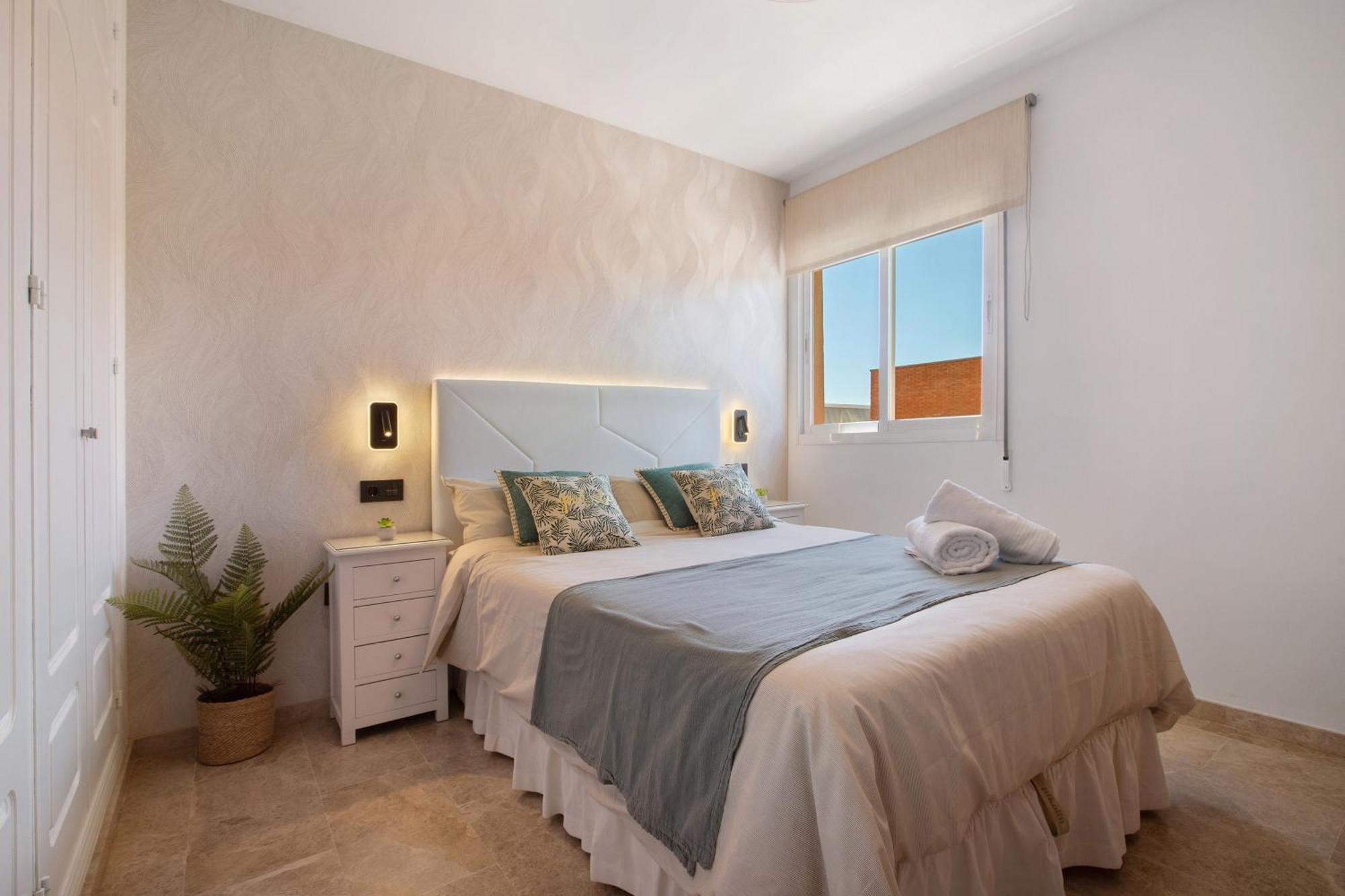 Apartamento Carlos Haya Малага Экстерьер фото